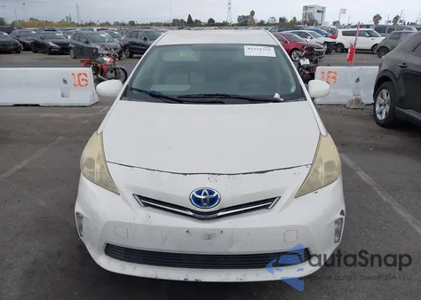 2013 Toyota Prius V Two из США, поврежденный, VIN JTDZN3EU2D3193939